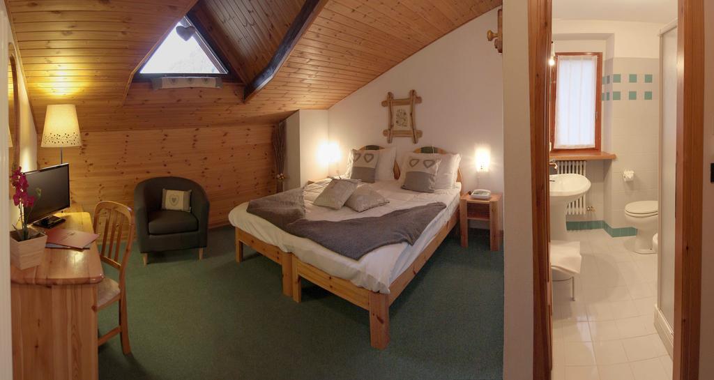Mont Velan Chambres & Restaurant Saint-Oyen Quarto foto